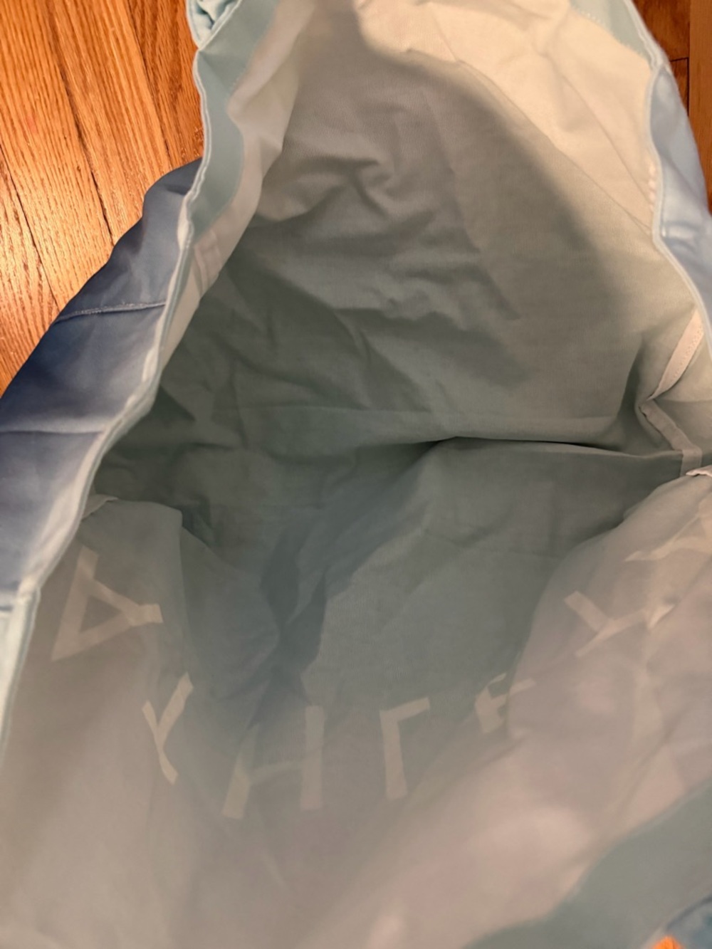 NWT Athleta Ombre Tote bag in Mint and Teal Gradient - Picture 5 of 5
